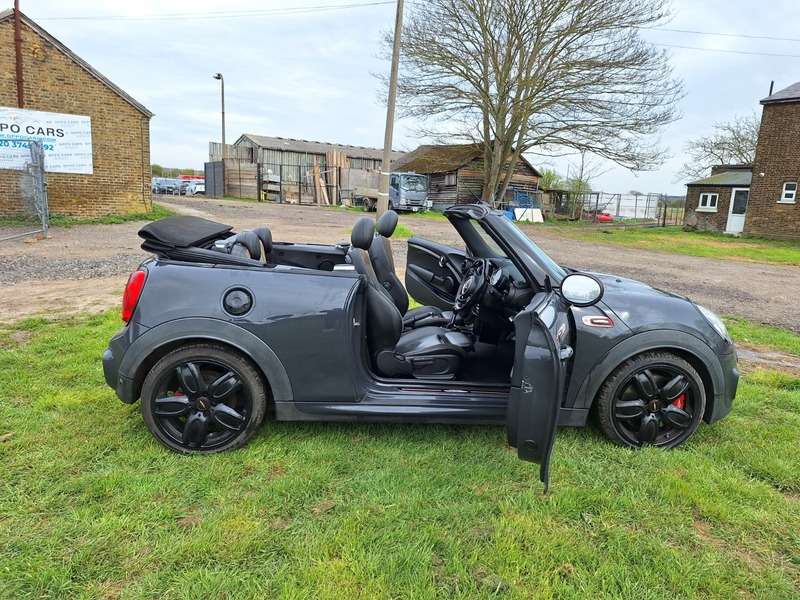 2018 MINI CONVERTIBLE 2018 MINI CONVERTIBLE