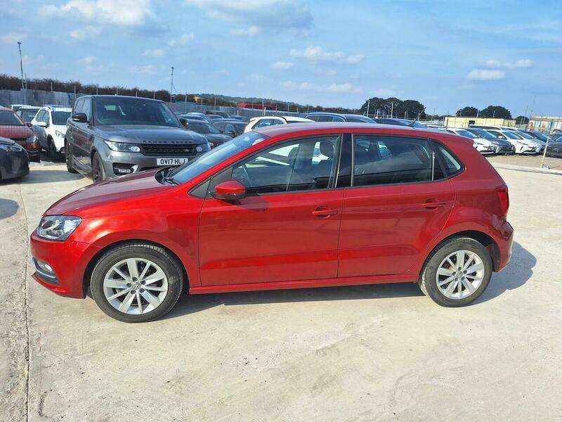 A 2014 VOLKSWAGEN POLO 1.2 TSI BlueMotion Tech Match Edition A 2014 VOLKSWAGEN POLO 1.2 TSI BlueMotion Tech Match Edition