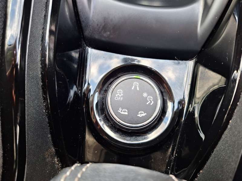 2018 PEUGEOT 2008 2018 PEUGEOT 2008