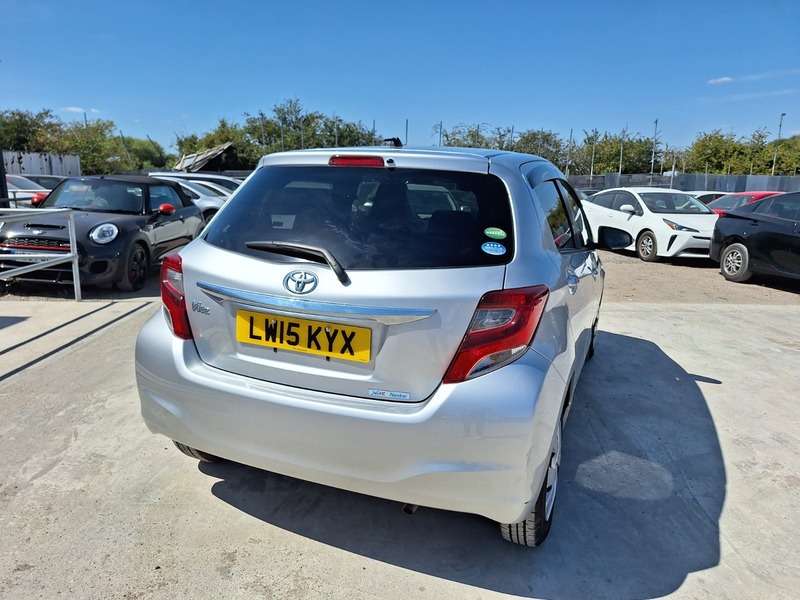 2015 TOYOTA 2015 TOYOTA