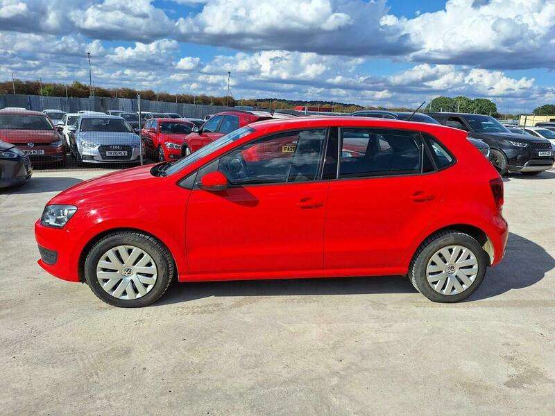 A 2014 VOLKSWAGEN POLO 1.2 TSI BlueMotion Tech Match A 2014 VOLKSWAGEN POLO 1.2 TSI BlueMotion Tech Match