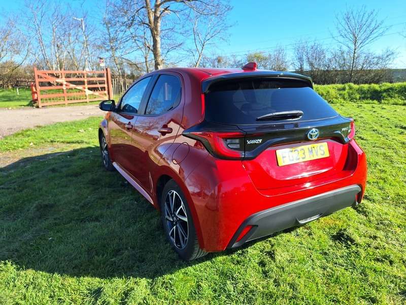A 2023 TOYOTA YARIS 1.5 VVT-h Design Hatchback 5dr Petrol Hybrid E-CVT Euro 6 (s/s) (116 ps) A 2023 TOYOTA YARIS 1.5 VVT-h Design Hatchback 5dr Petrol Hybrid E-CVT Euro 6 (s/s) (116 ps)