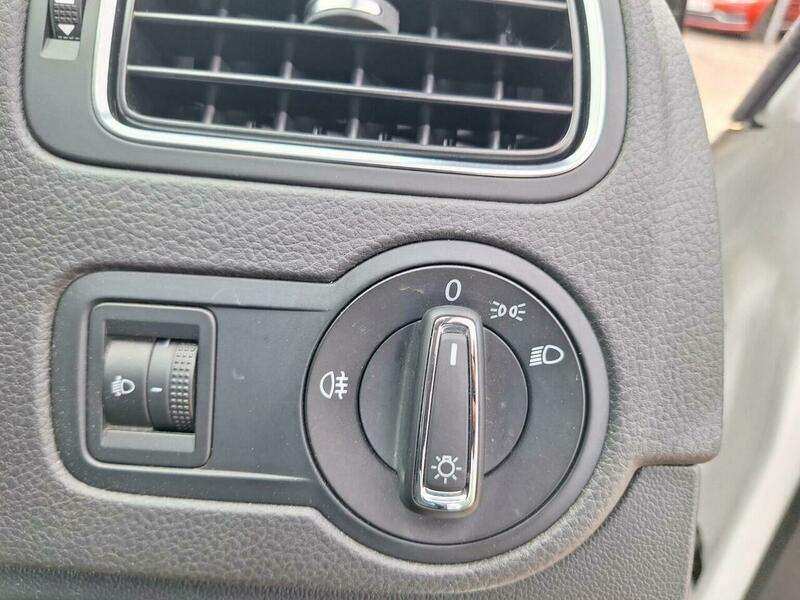 2015 VOLKSWAGEN POLO 2015 VOLKSWAGEN POLO