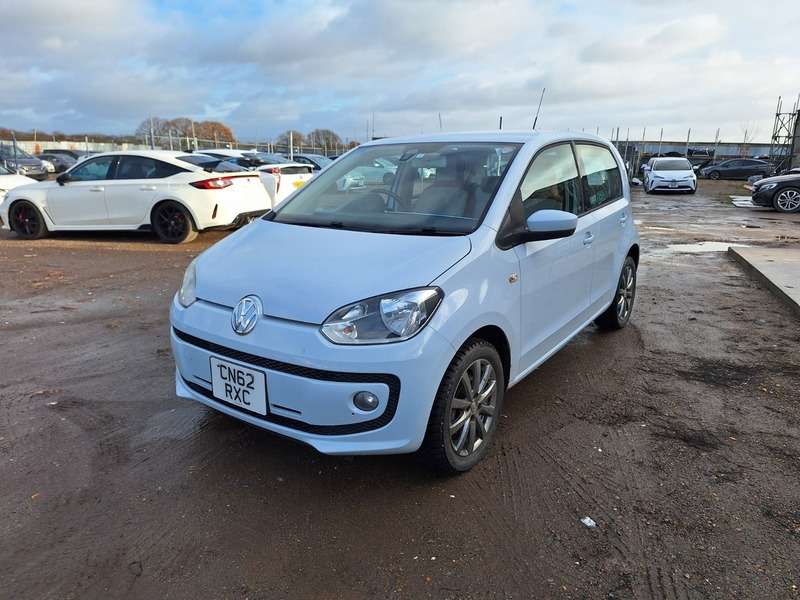A null VOLKSWAGEN UP A null VOLKSWAGEN UP