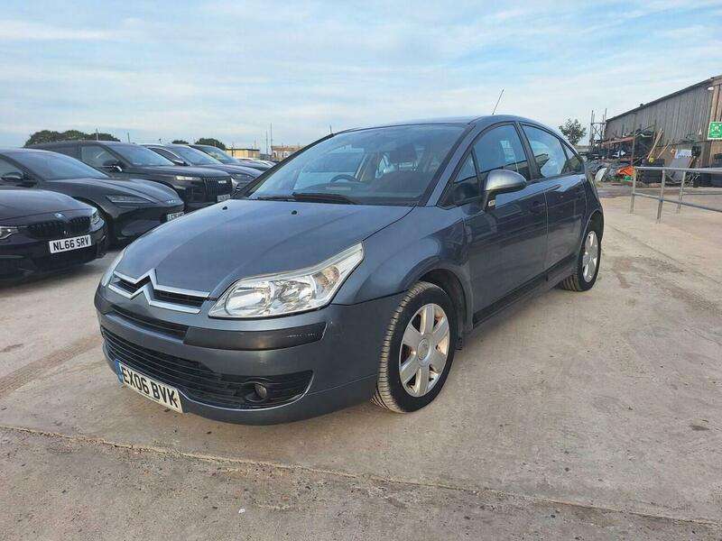 A 2006 CITROEN C4 1.6 i 16V SX A 2006 CITROEN C4 1.6 i 16V SX