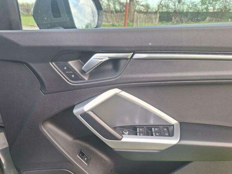 2019 AUDI Q3 2019 AUDI Q3