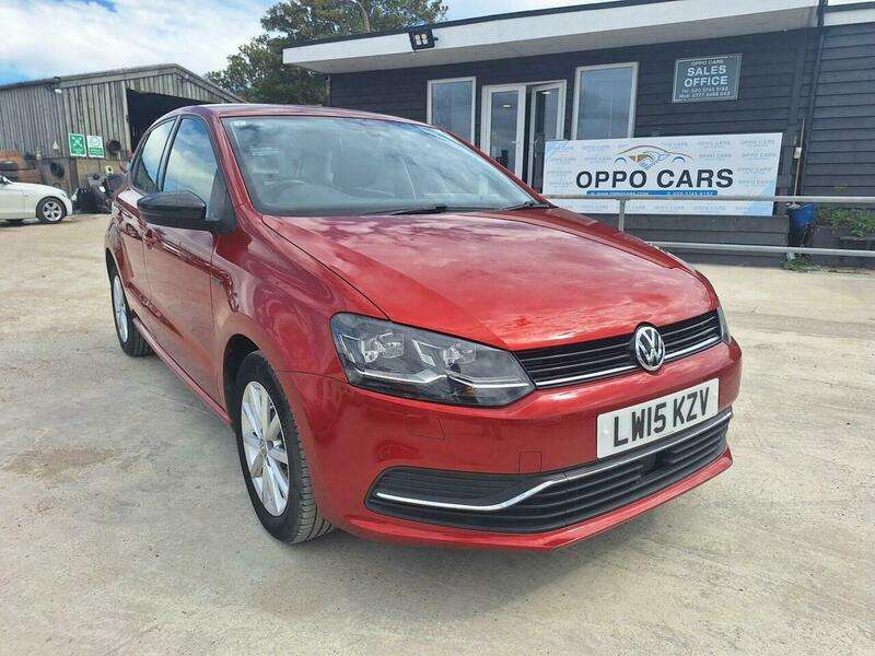 A 2015 VOLKSWAGEN POLO TSI A 2015 VOLKSWAGEN POLO TSI