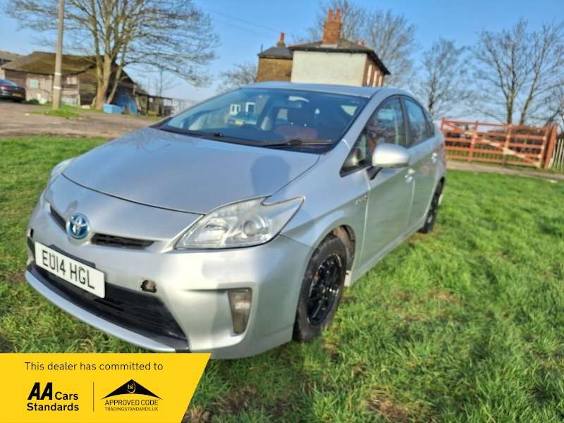 A 2014 TOYOTA PRIUS 1.5 T4 Hatchback 5dr Petrol Hybrid CVT (104 g/km, 76 bhp) A 2014 TOYOTA PRIUS 1.5 T4 Hatchback 5dr Petrol Hybrid CVT (104 g/km, 76 bhp)