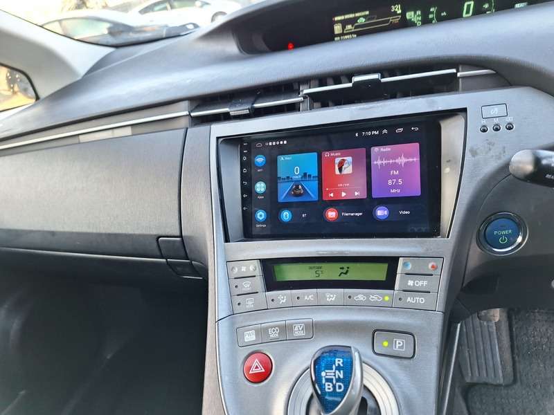 2013 TOYOTA PRIUS 2013 TOYOTA PRIUS