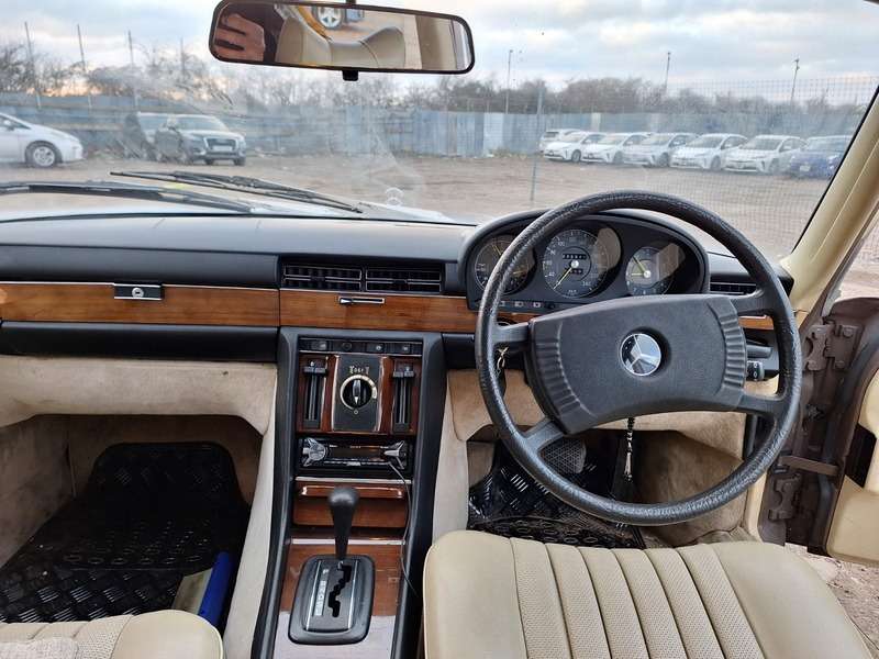 null MERCEDES-BENZ null MERCEDES-BENZ