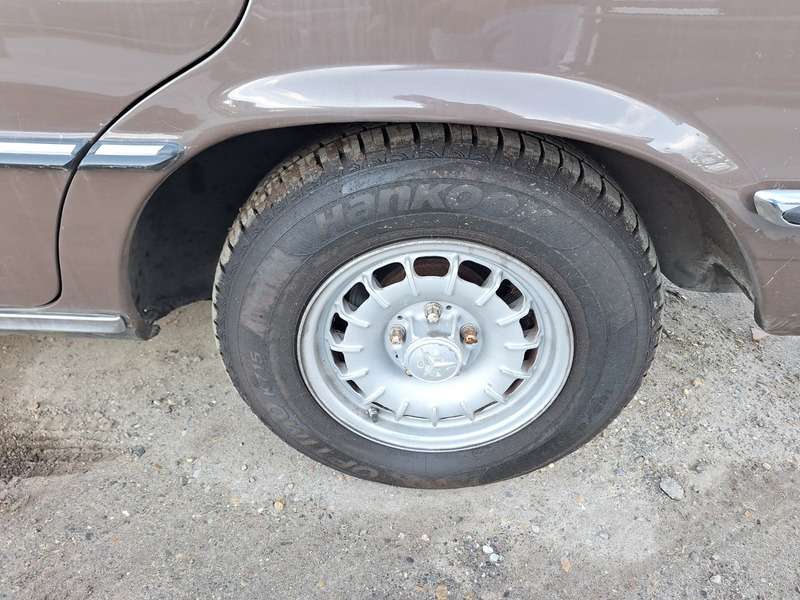 null MERCEDES-BENZ null MERCEDES-BENZ