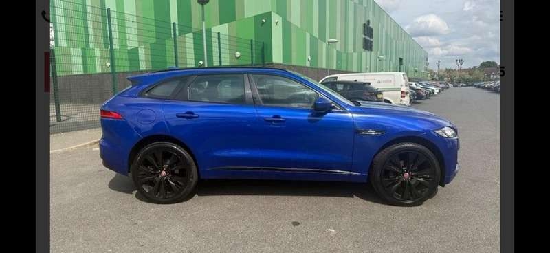 A 2019 JAGUAR F-PACE 2.0 D180 R-Sport SUV 5dr Diesel Auto AWD Euro 6 (s/s) (180 ps) A 2019 JAGUAR F-PACE 2.0 D180 R-Sport SUV 5dr Diesel Auto AWD Euro 6 (s/s) (180 ps)