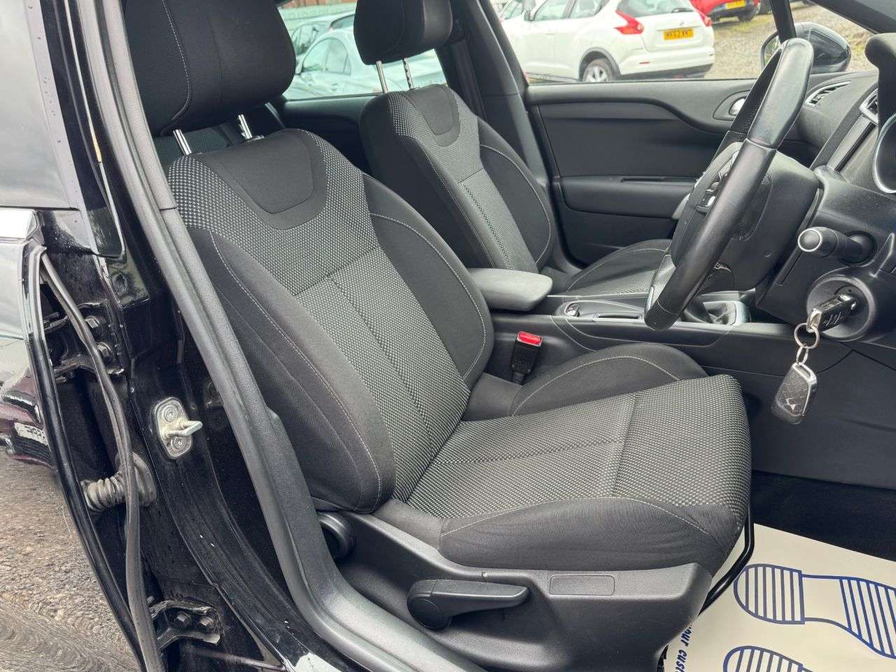 2016 DS AUTOMOBILES DS 4 2016 DS AUTOMOBILES DS 4