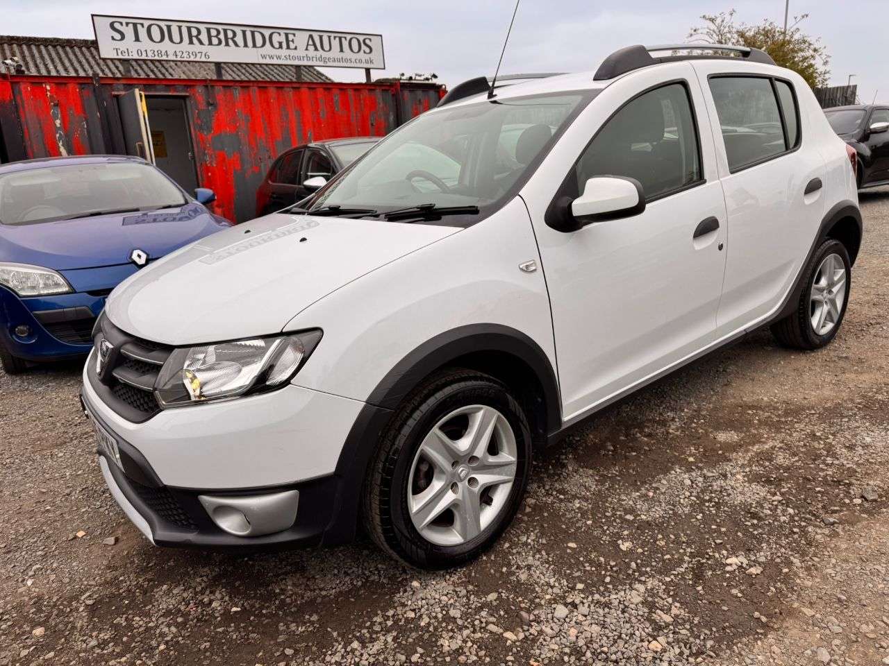 A 2015 DACIA SANDERO STEPWAY 1.5 dCi Laureate Hatchback 5dr Diesel Manual Euro 6 (s/s) (90 ps) ** 3 Mont A 2015 DACIA SANDERO STEPWAY 1.5 dCi Laureate Hatchback 5dr Diesel Manual Euro 6 (s/s) (90 ps) ** 3 Mont
