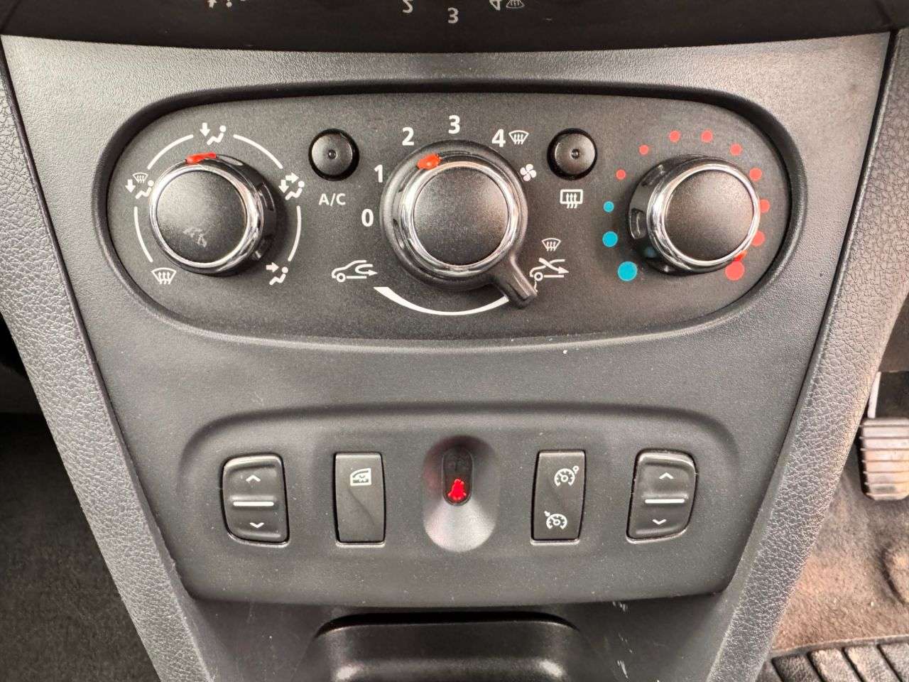 2015 DACIA SANDERO STEPWAY 2015 DACIA SANDERO STEPWAY