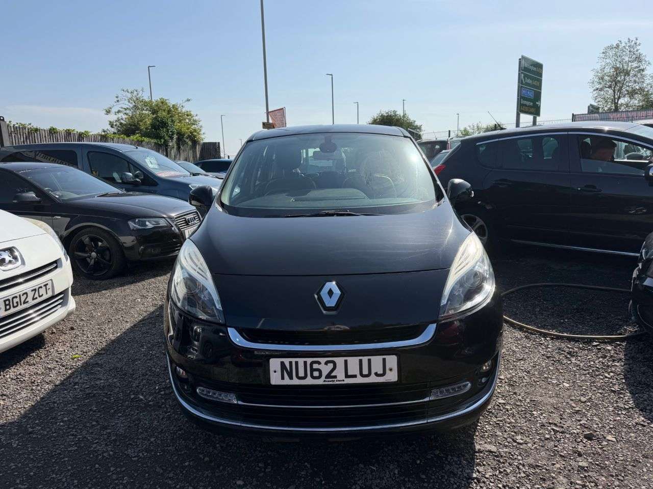 A 2012 RENAULT GRAND SCENIC 1.6 VVT Dynamique TomTom MPV 5dr Petrol Manual Euro 5 (110 ps) ** 3 Month W A 2012 RENAULT GRAND SCENIC 1.6 VVT Dynamique TomTom MPV 5dr Petrol Manual Euro 5 (110 ps) ** 3 Month W