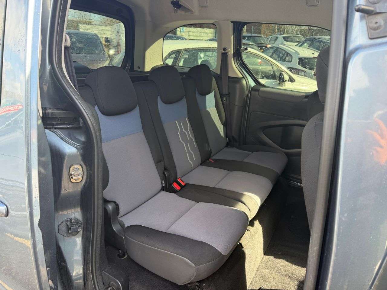 2012 PEUGEOT PARTNER TEPEE 2012 PEUGEOT PARTNER TEPEE
