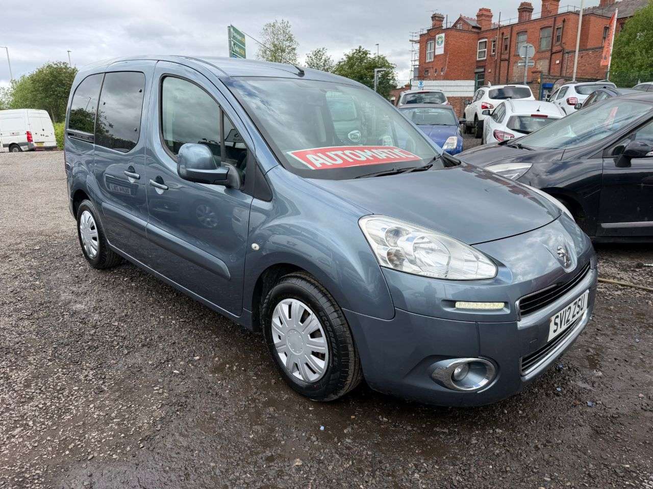 A 2012 PEUGEOT PARTNER TEPEE 1.6 HDi Tepee S MPV 5dr Diesel EGC (s/s) (125 g/km, 92 bhp) ** 3 Months War A 2012 PEUGEOT PARTNER TEPEE 1.6 HDi Tepee S MPV 5dr Diesel EGC (s/s) (125 g/km, 92 bhp) ** 3 Months War