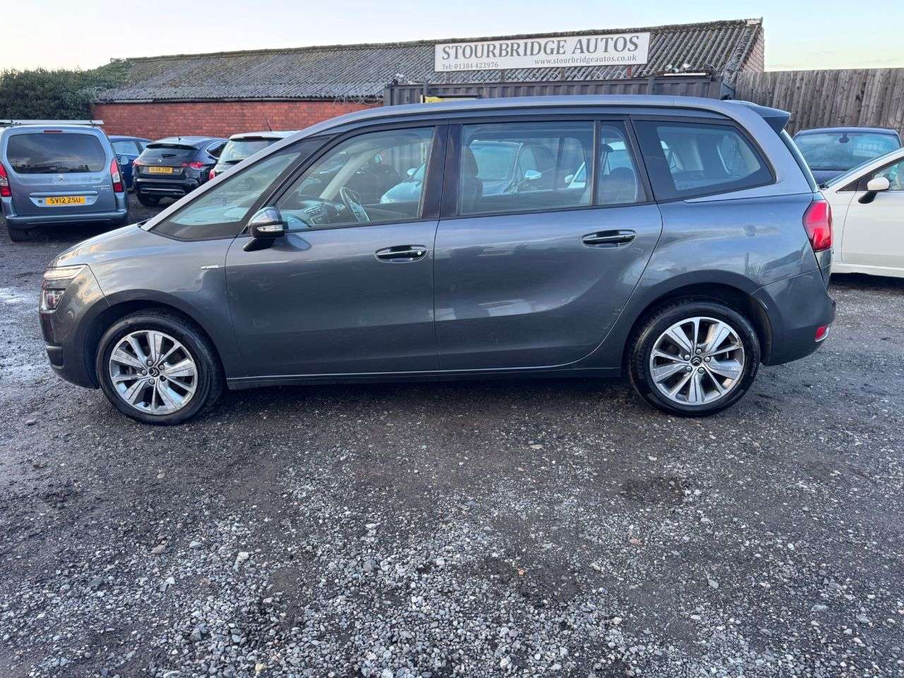 A 2014 CITROEN GRAND C4 PICASSO 1.6 e-HDi Airdream Exclusive MPV 5dr Diesel Manual Euro 5 (s/s) (115 ps) ** A 2014 CITROEN GRAND C4 PICASSO 1.6 e-HDi Airdream Exclusive MPV 5dr Diesel Manual Euro 5 (s/s) (115 ps) **