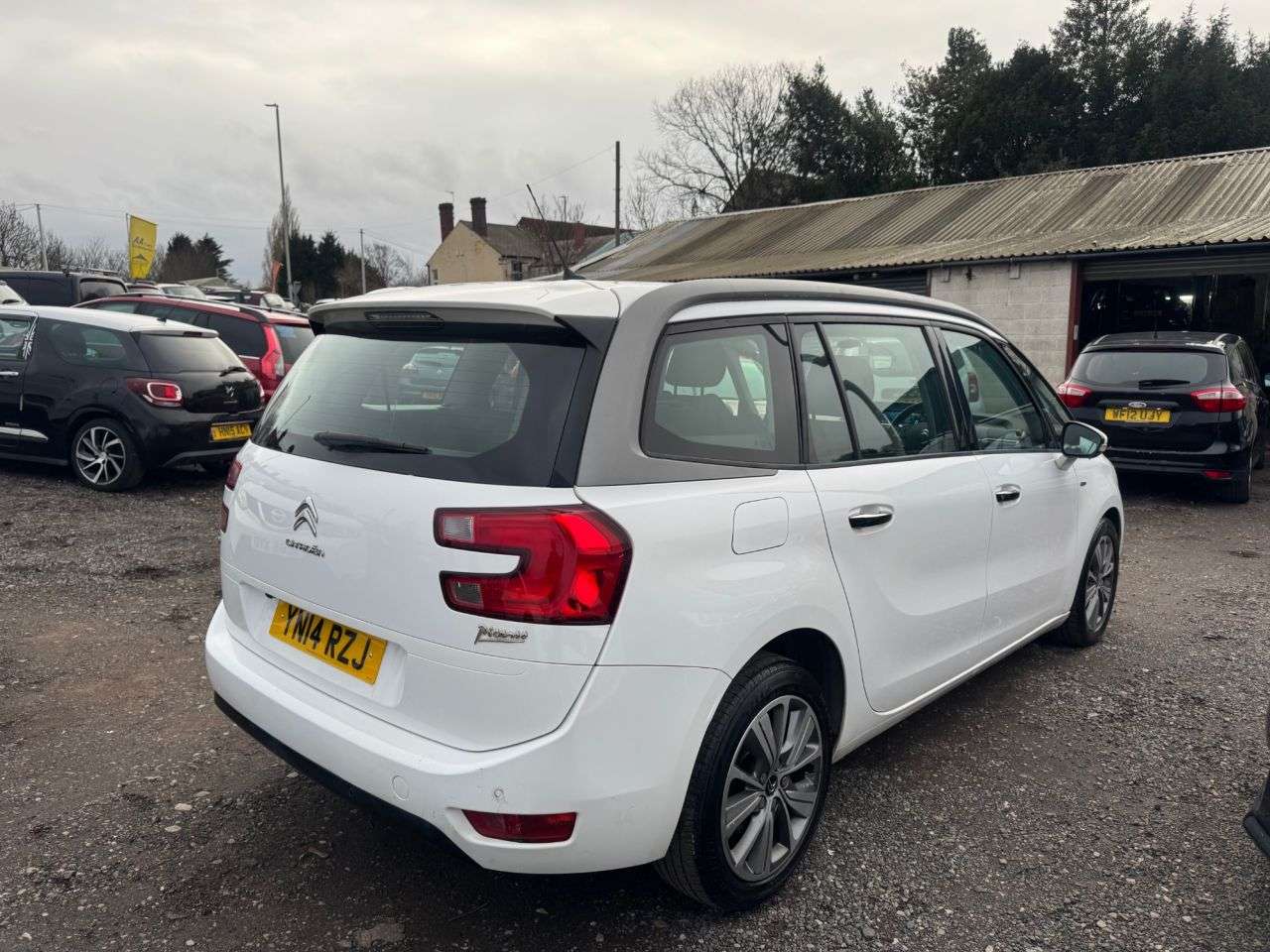 A 2014 CITROEN GRAND C4 PICASSO 1.6 e-HDi Airdream Exclusive MPV 5dr Diesel Manual Euro 5 (s/s) (115 ps) ** A 2014 CITROEN GRAND C4 PICASSO 1.6 e-HDi Airdream Exclusive MPV 5dr Diesel Manual Euro 5 (s/s) (115 ps) **