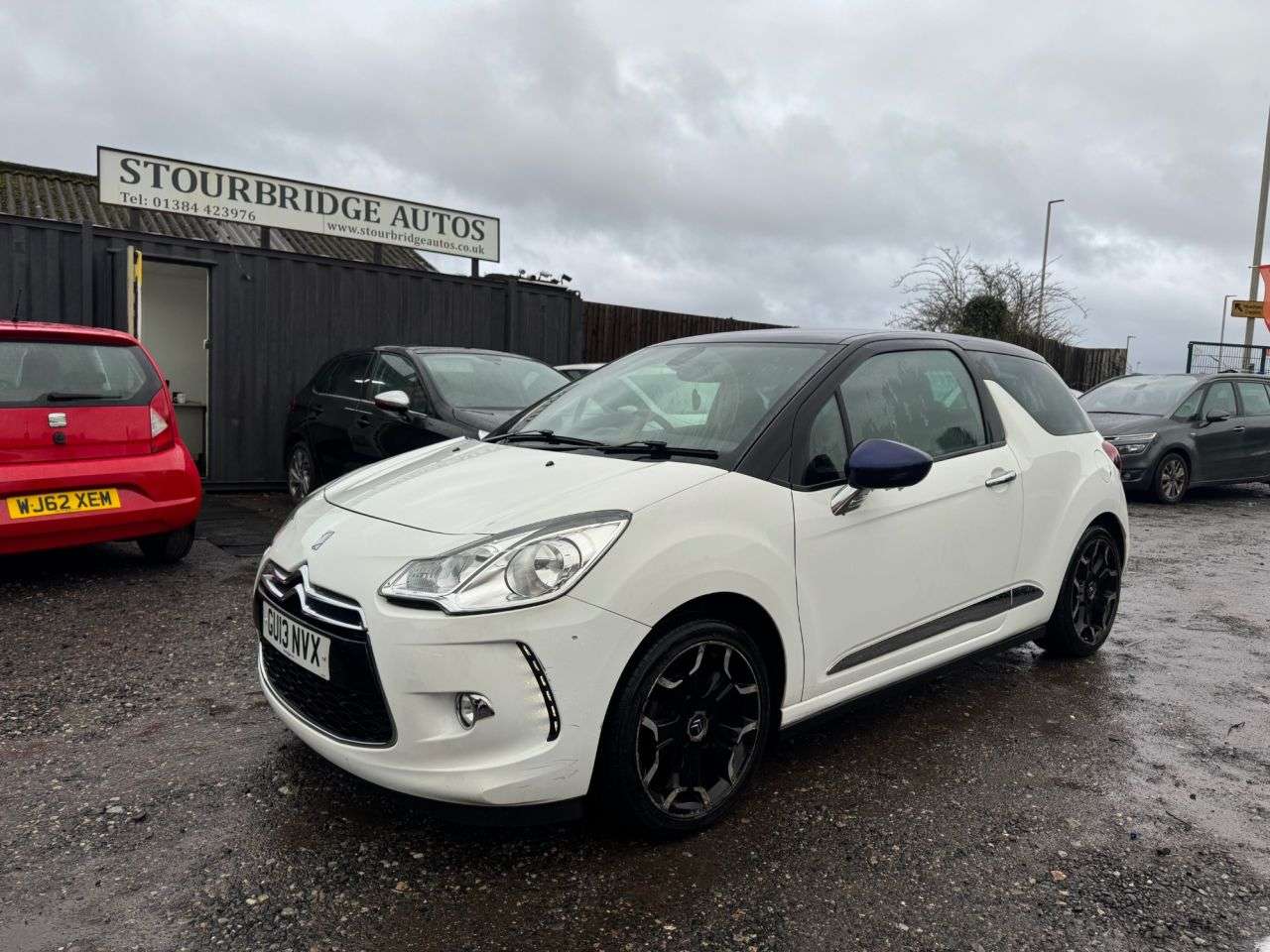 A 2013 CITROEN DS3 1.6 VTi DStyle Plus Hatchback 3dr Petrol Manual Euro 5 (120 ps) ** 3 Month A 2013 CITROEN DS3 1.6 VTi DStyle Plus Hatchback 3dr Petrol Manual Euro 5 (120 ps) ** 3 Month