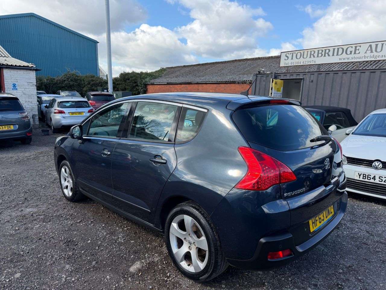 2013 PEUGEOT 3008 2013 PEUGEOT 3008