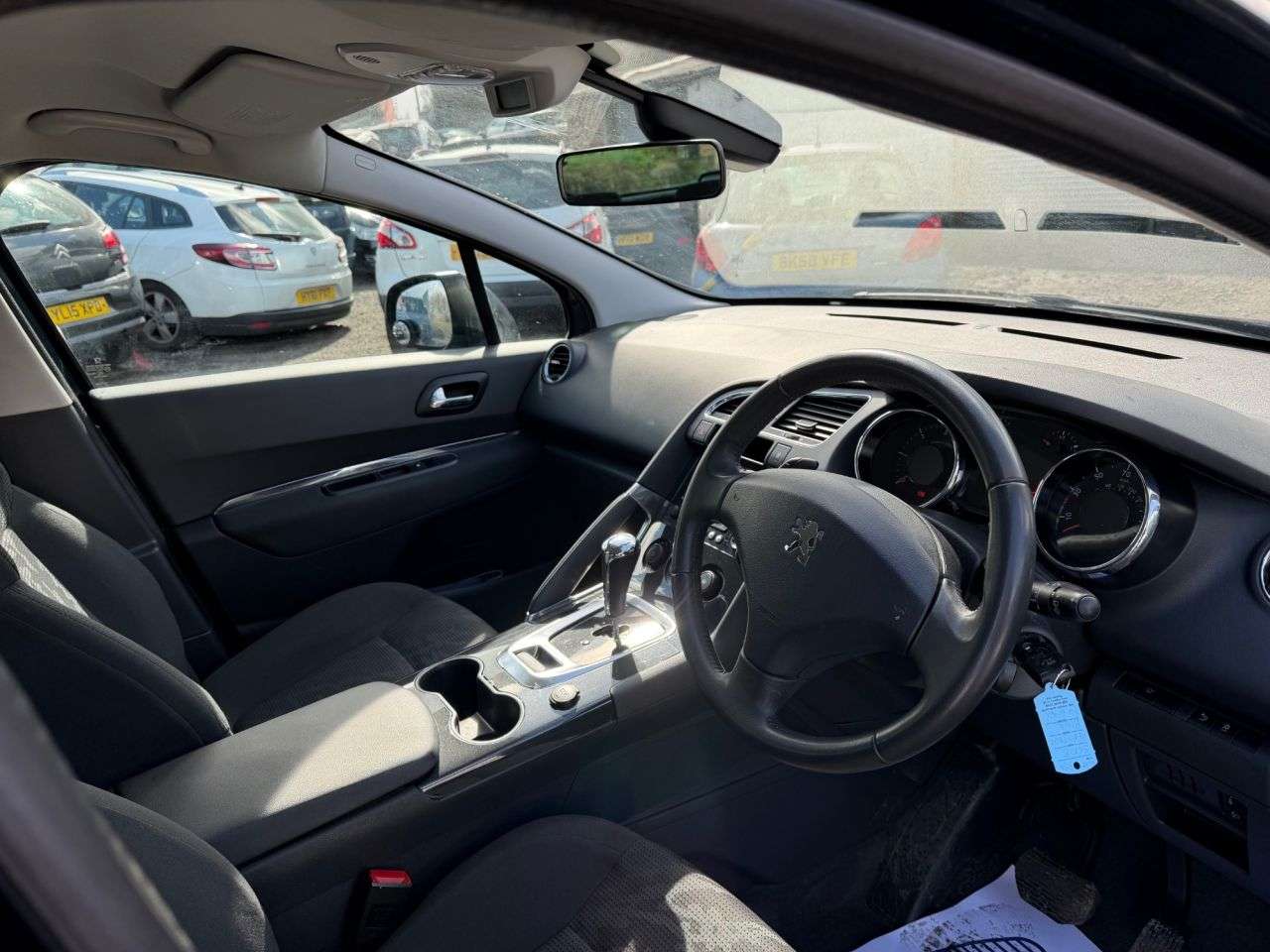 2013 PEUGEOT 3008 2013 PEUGEOT 3008