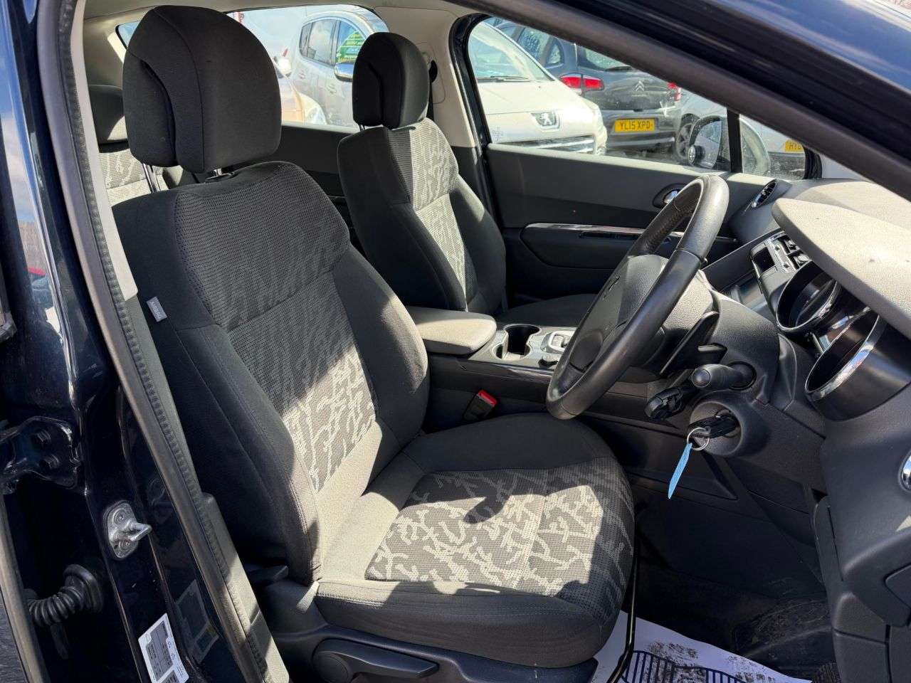 2013 PEUGEOT 3008 2013 PEUGEOT 3008