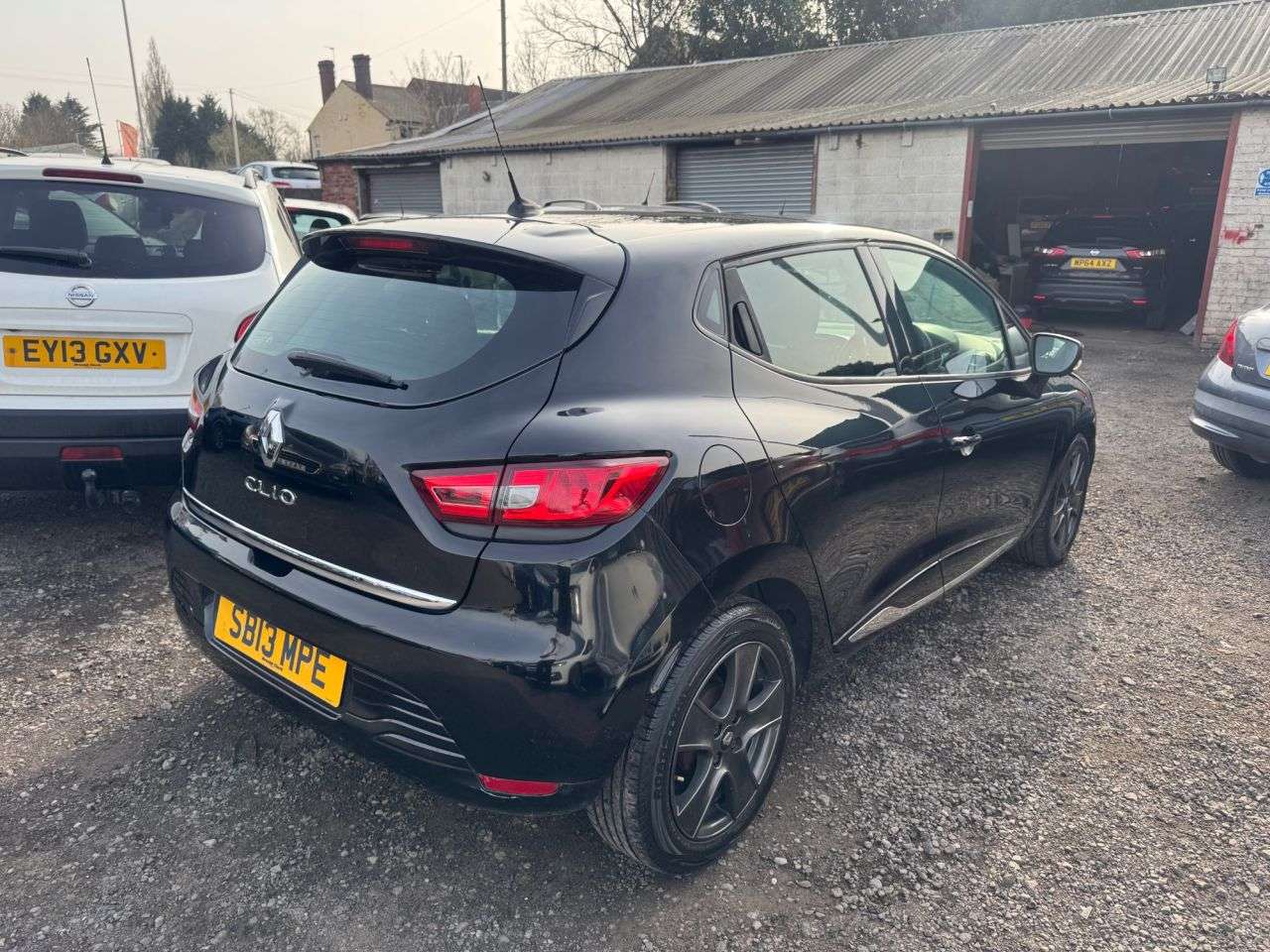 A 2013 RENAULT CLIO 1.2 16V Dynamique MediaNav Hatchback 5dr Petrol Manual Euro 5 (75 ps) ** 3 A 2013 RENAULT CLIO 1.2 16V Dynamique MediaNav Hatchback 5dr Petrol Manual Euro 5 (75 ps) ** 3