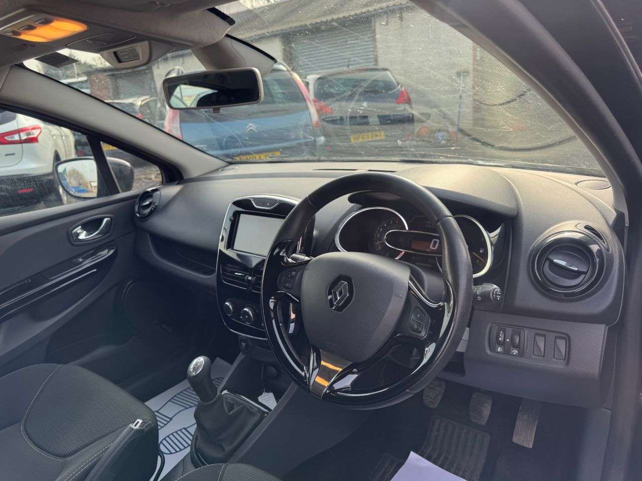 2013 RENAULT CLIO 2013 RENAULT CLIO
