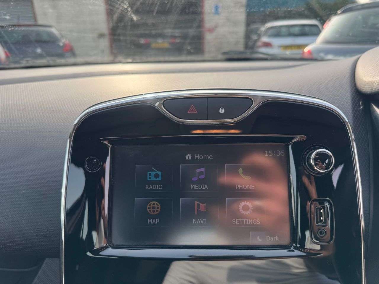 2013 RENAULT CLIO 2013 RENAULT CLIO