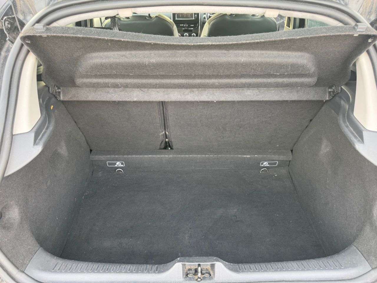 2013 RENAULT CLIO 2013 RENAULT CLIO