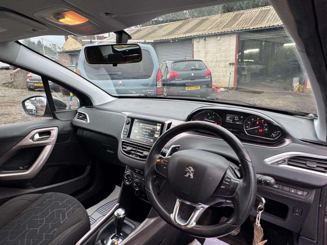 2014 PEUGEOT 2008 2014 PEUGEOT 2008