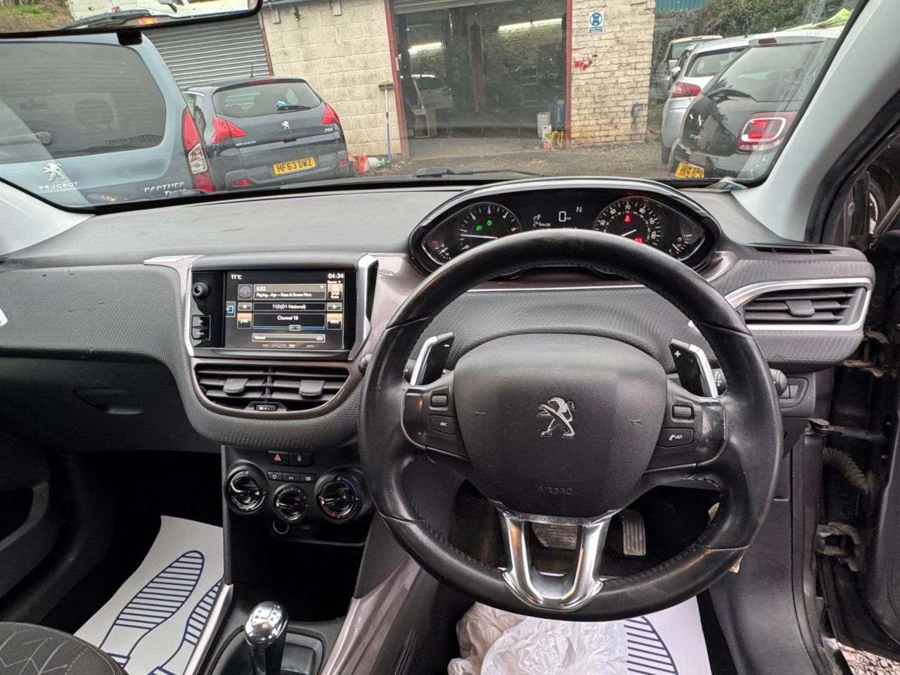 2014 PEUGEOT 2008 2014 PEUGEOT 2008