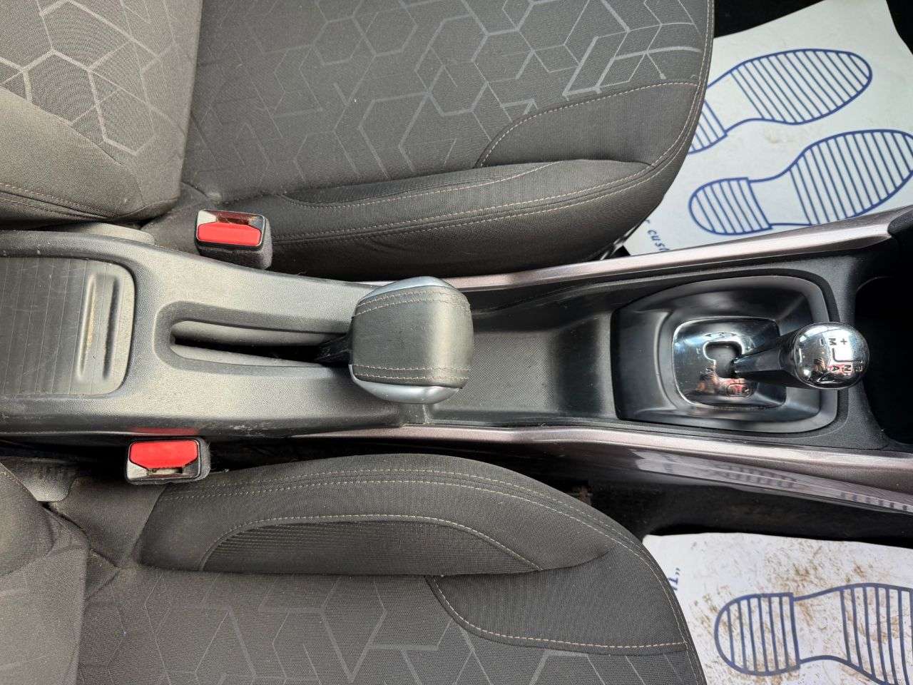 2014 PEUGEOT 2008 2014 PEUGEOT 2008