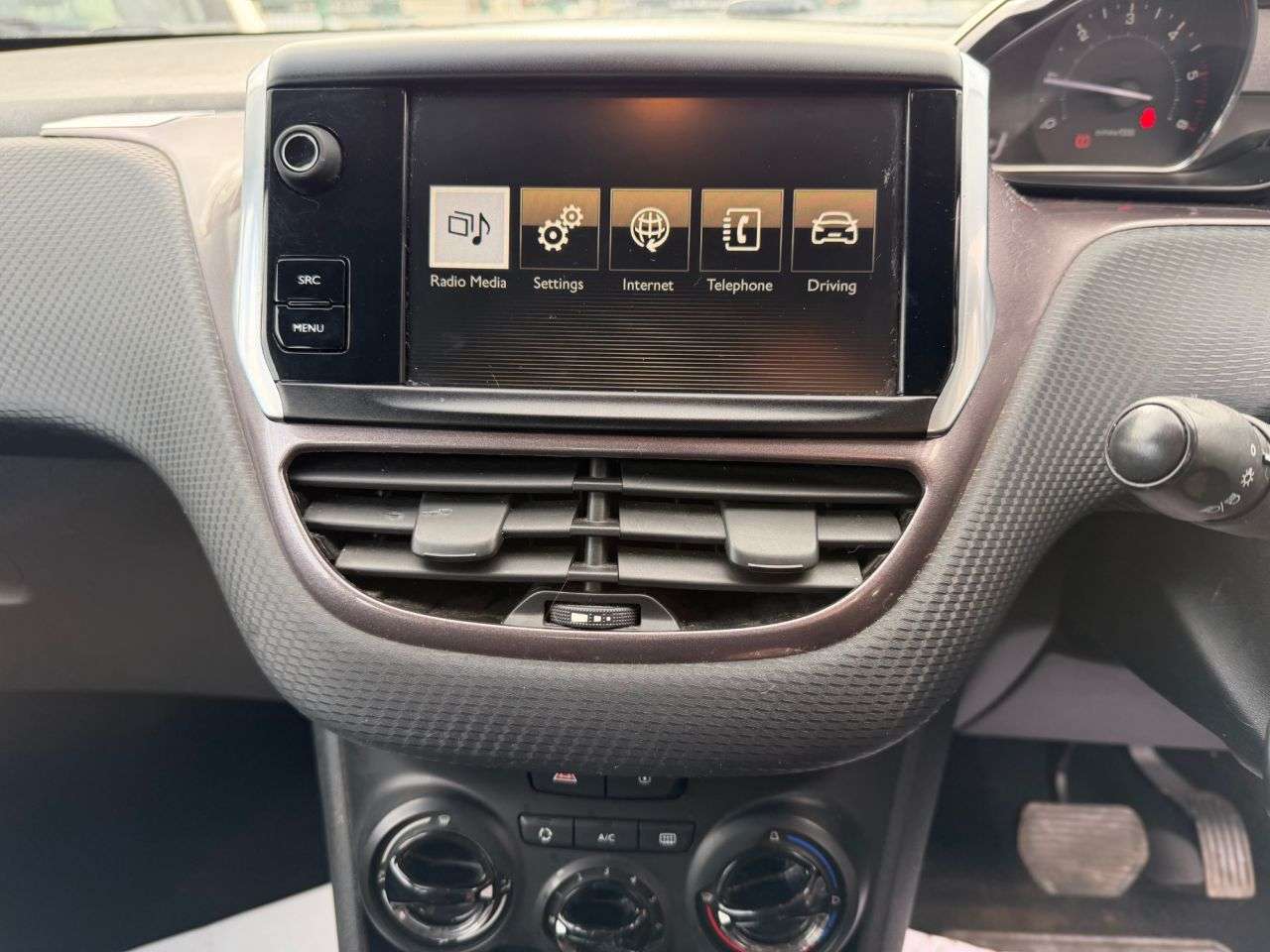 2014 PEUGEOT 2008 2014 PEUGEOT 2008