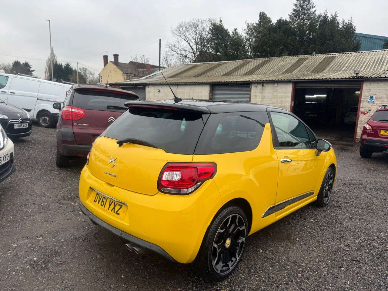 A 2011 CITROEN DS3 1.6 e-HDi Airdream DSport Plus Hatchback 3dr Diesel Manual Euro 5 (s/s) (11 A 2011 CITROEN DS3 1.6 e-HDi Airdream DSport Plus Hatchback 3dr Diesel Manual Euro 5 (s/s) (11