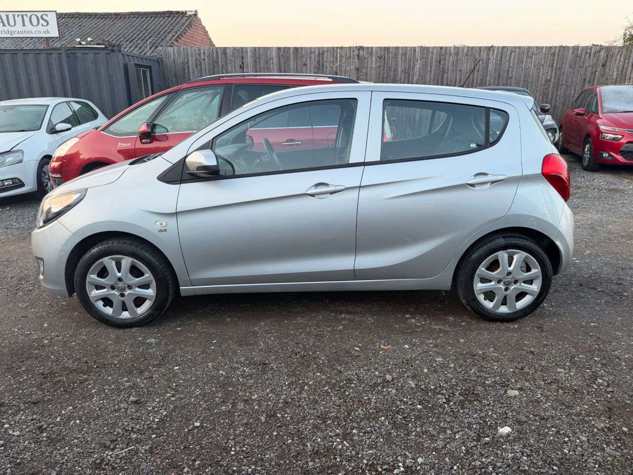 A 2016 VAUXHALL VIVA 1.0i SE Hatchback 5dr Petrol Manual Euro 6 (75 ps) LOW TAX /INSURANCE AND E A 2016 VAUXHALL VIVA 1.0i SE Hatchback 5dr Petrol Manual Euro 6 (75 ps) LOW TAX /INSURANCE AND E