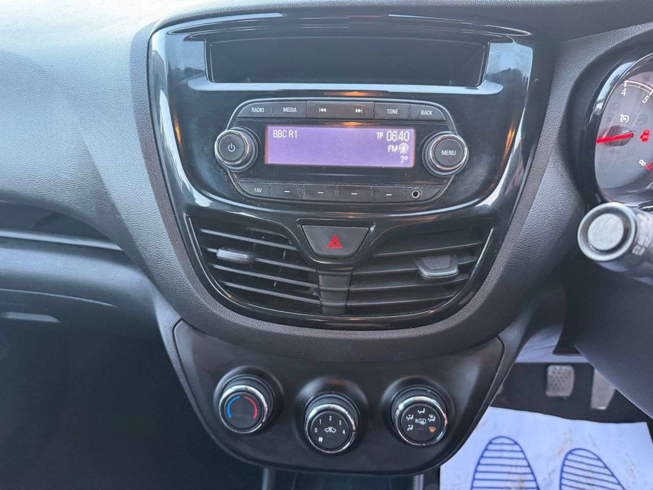 2016 VAUXHALL VIVA 2016 VAUXHALL VIVA