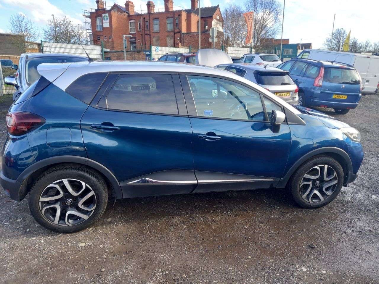 2017 RENAULT CAPTUR 2017 RENAULT CAPTUR