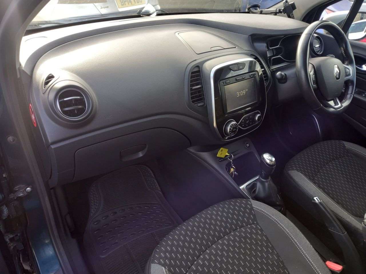 2017 RENAULT CAPTUR 2017 RENAULT CAPTUR