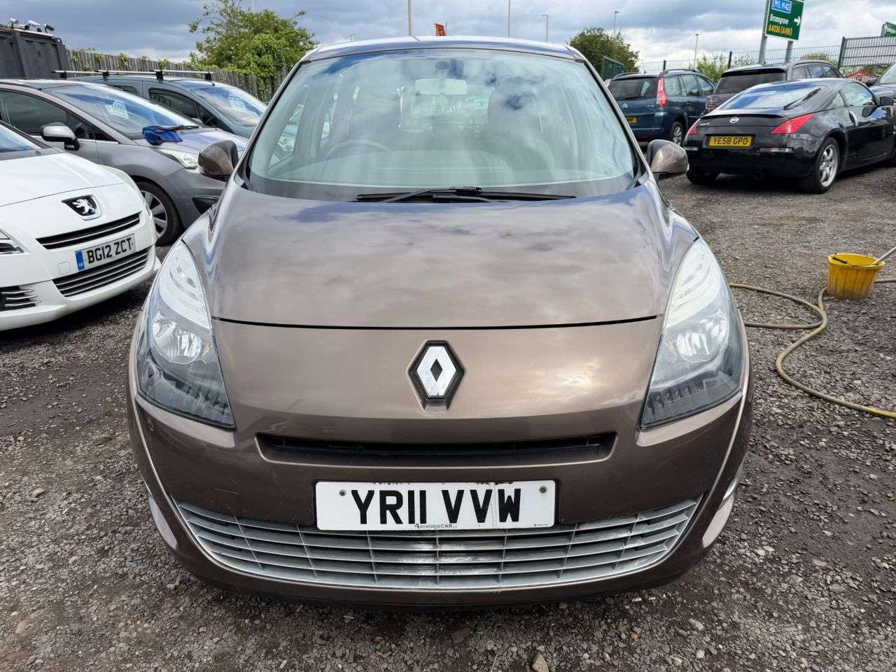 A 2011 RENAULT GRAND SCENIC 1.5 dCi Expression MPV 5dr Diesel EDC Euro 5 (110 ps) ** 3 Month Warranty * A 2011 RENAULT GRAND SCENIC 1.5 dCi Expression MPV 5dr Diesel EDC Euro 5 (110 ps) ** 3 Month Warranty *