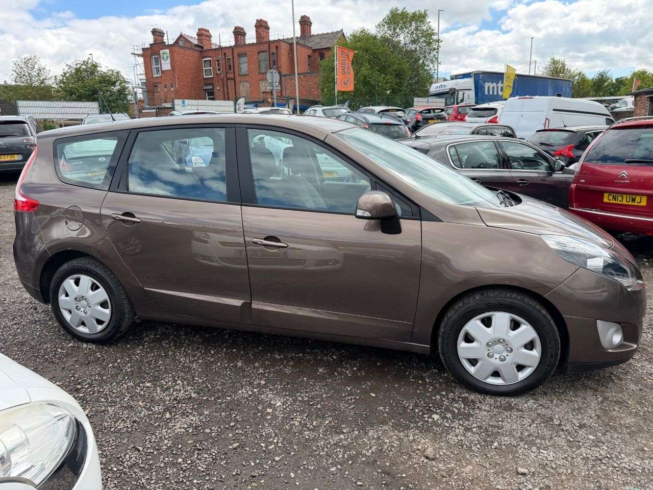 A 2011 RENAULT GRAND SCENIC 1.5 dCi Expression MPV 5dr Diesel EDC Euro 5 (110 ps) ** 3 Month Warranty * A 2011 RENAULT GRAND SCENIC 1.5 dCi Expression MPV 5dr Diesel EDC Euro 5 (110 ps) ** 3 Month Warranty *