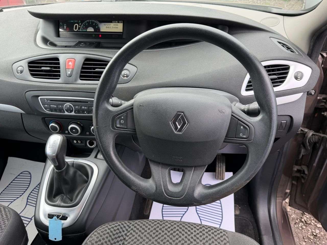 2011 RENAULT GRAND SCENIC 2011 RENAULT GRAND SCENIC