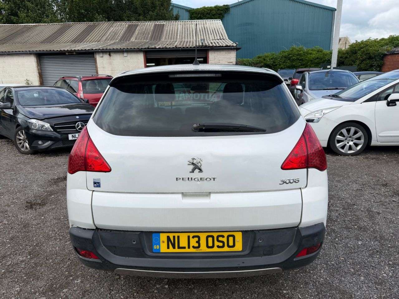 2013 PEUGEOT 3008 2013 PEUGEOT 3008
