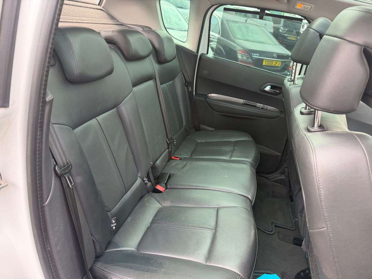 2013 PEUGEOT 3008 2013 PEUGEOT 3008