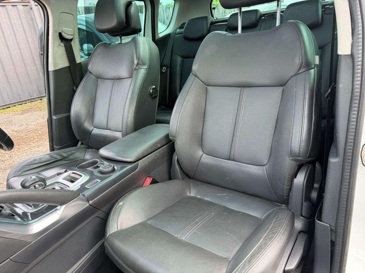 2013 PEUGEOT 3008 2013 PEUGEOT 3008