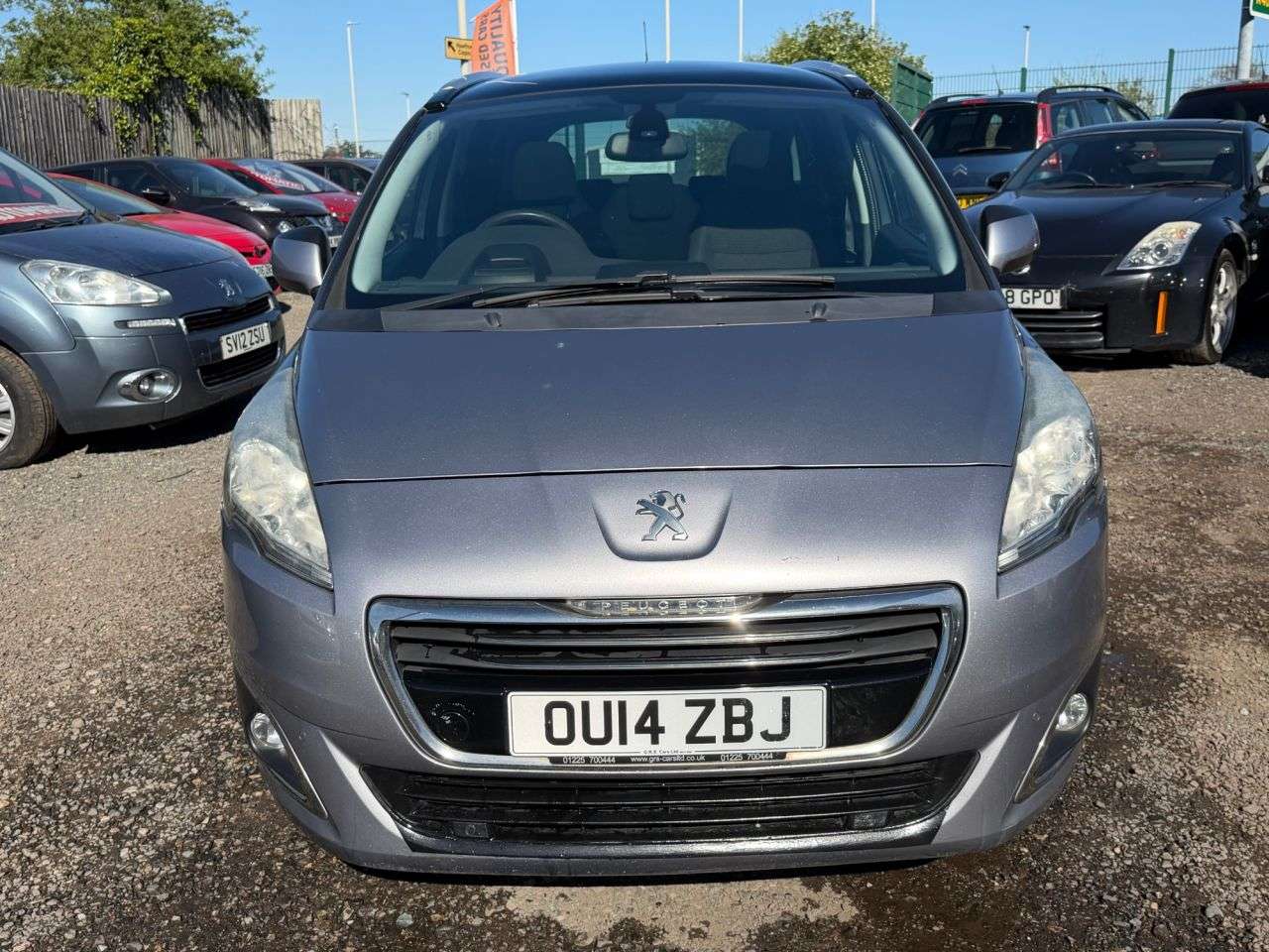 A 2014 PEUGEOT 5008 1.6 e-HDi Allure MPV 5dr Diesel EGC Euro 5 (s/s) (115 ps) ** 3 Month Warran A 2014 PEUGEOT 5008 1.6 e-HDi Allure MPV 5dr Diesel EGC Euro 5 (s/s) (115 ps) ** 3 Month Warran