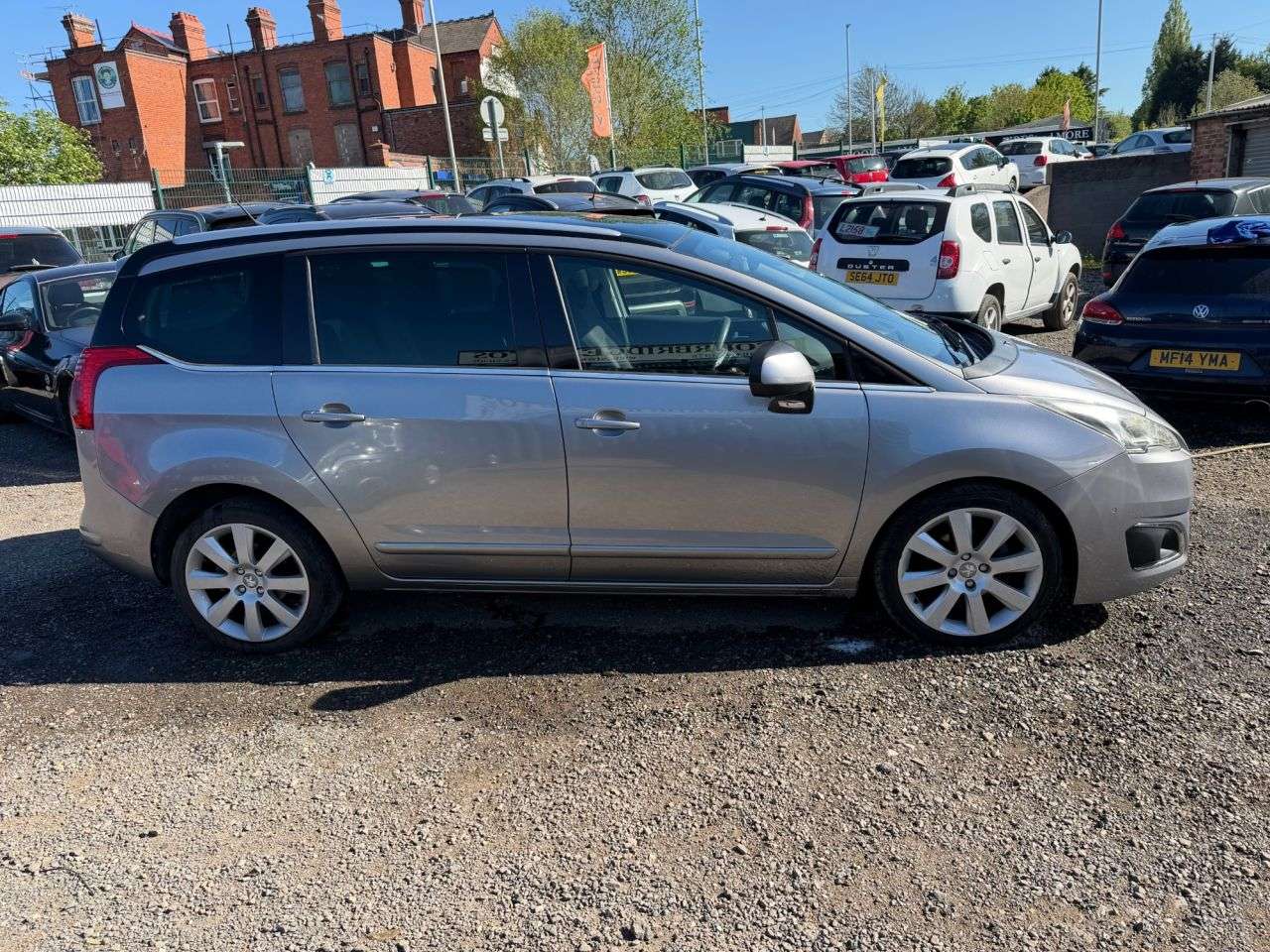 2014 PEUGEOT 5008 2014 PEUGEOT 5008