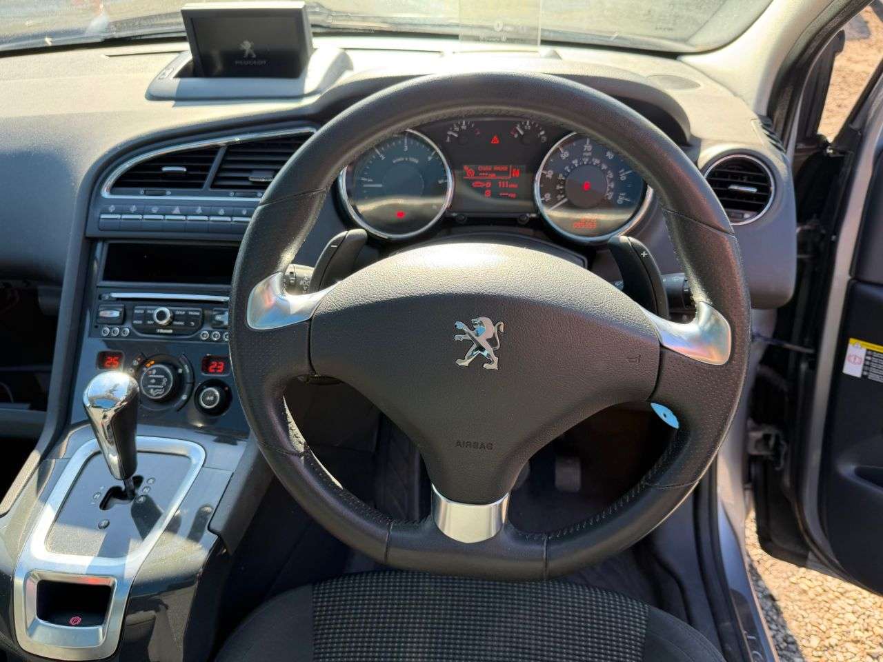 2014 PEUGEOT 5008 2014 PEUGEOT 5008